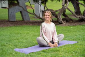YOGATI Yogamatte – Rutschfest, Schadstofffrei, Mit Tragegurt-5